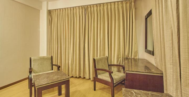 Treebo Trend Hotel Parker Ahmedabad Extérieur photo