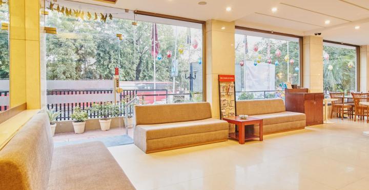 Treebo Trend Hotel Parker Ahmedabad Extérieur photo